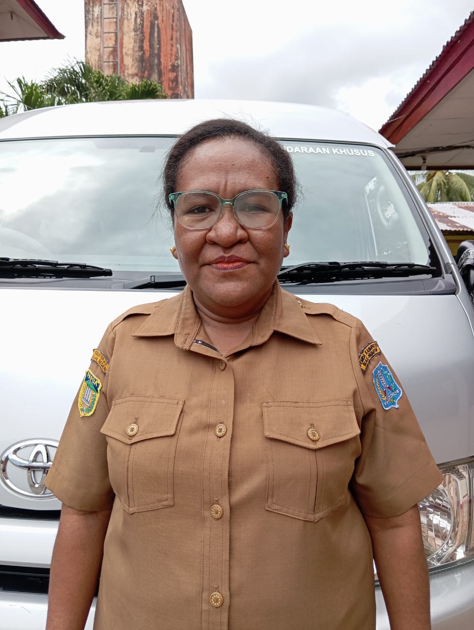 IRAS APRIENTJE MANGGE, SE